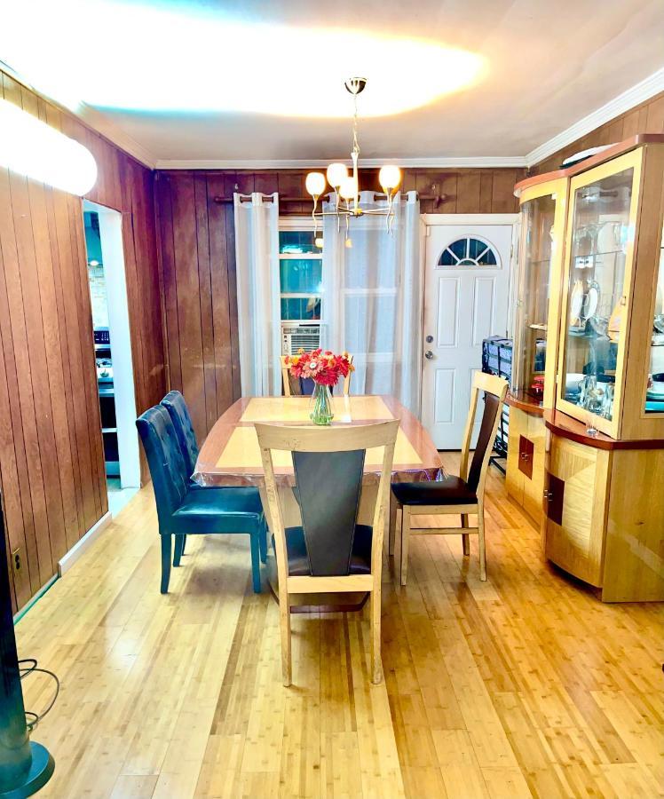 Lga Airport 3 Mins, 3 Bedroom Duplex House, Parking And Private Backyard, 9Mins Subway! Нью-Йорк Екстер'єр фото